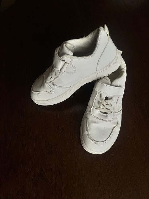 Кросівки дитячі білі