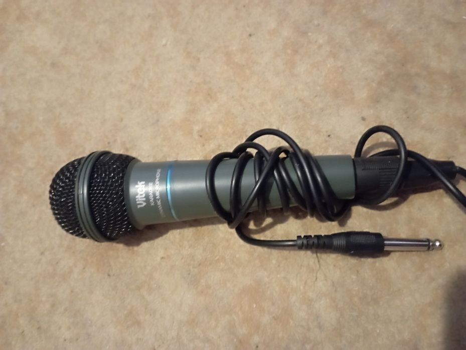 Мікрофон для караоке Vitek і Defender