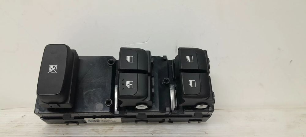 Comando / botão / interruptor vidros frente esquerdo KIA Stonic (YB)