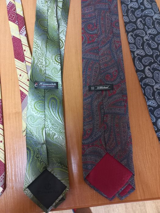 Кроватки нові різньоколорові