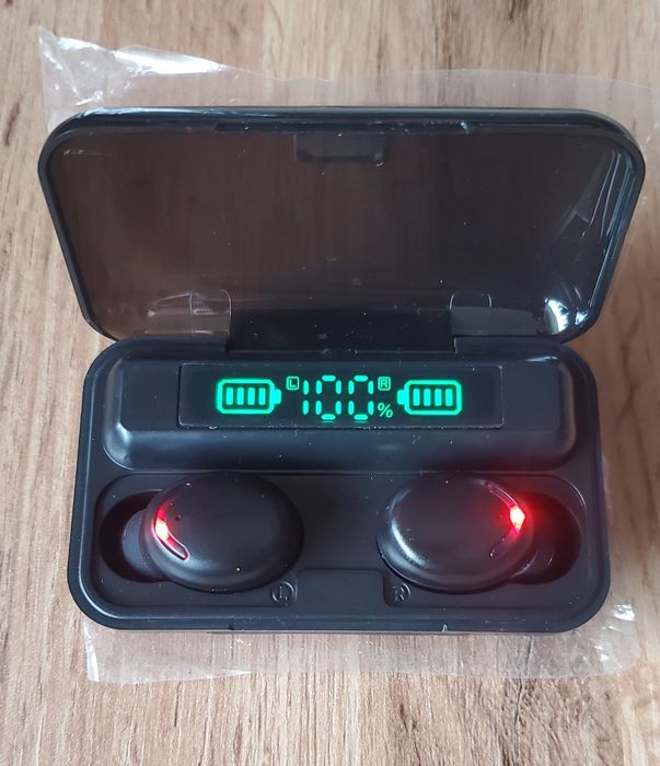 Гарнитура. Наушники. Блютуз. Bluetooth.