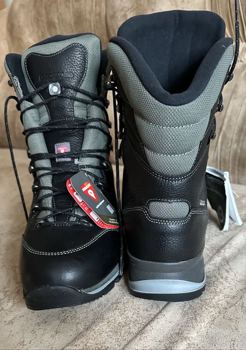 Тактичні зимові черевики LOWA YUKON ICE II GTX® BLACK