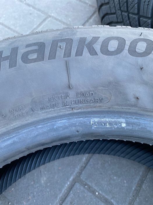 Продам зимнюю резину Hankook Winter IceptRS3 215 65 R16