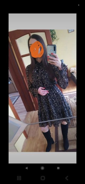 Sukienka w złote listki 34