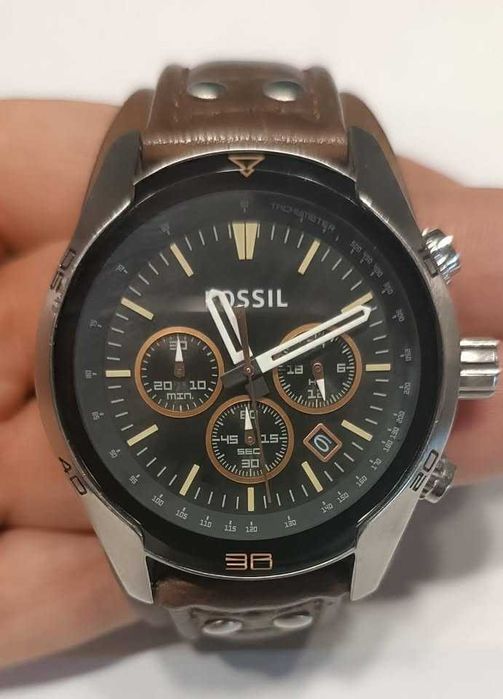 Fantástico Fossil Coachman Chronograph – Estilo Robusto e Performance
