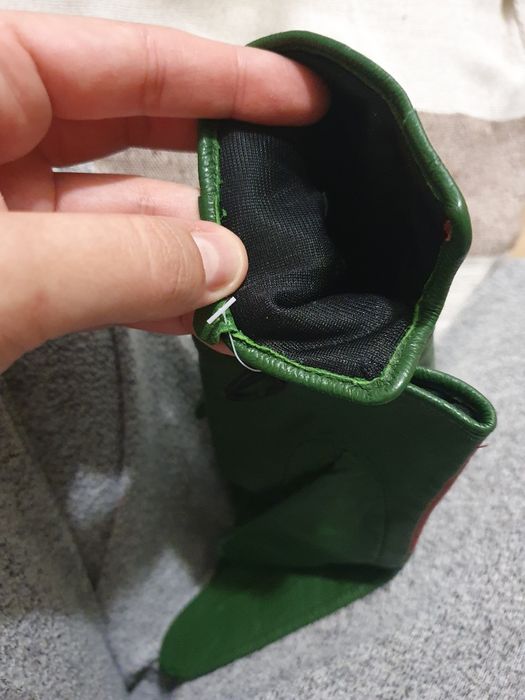 Тонкі шкіряні теплі нові жіночі печатки, є примірка