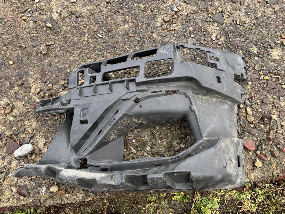 кронштейн бампера BMW 8 G14/G15/G16 M packet
