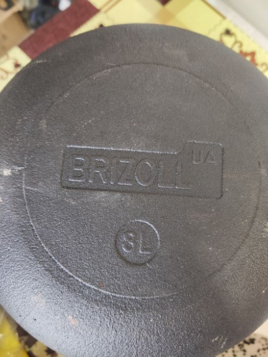 Казан чавунний туристичний 8 літрів з кришкою-сковородою