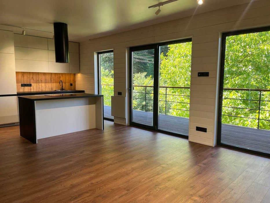 Котедж під ключ 105 м² з ремонтом та виходом до річки в м. Яремче