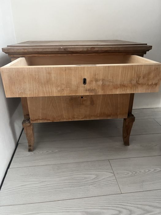 Тумба з дуба під реставрацію