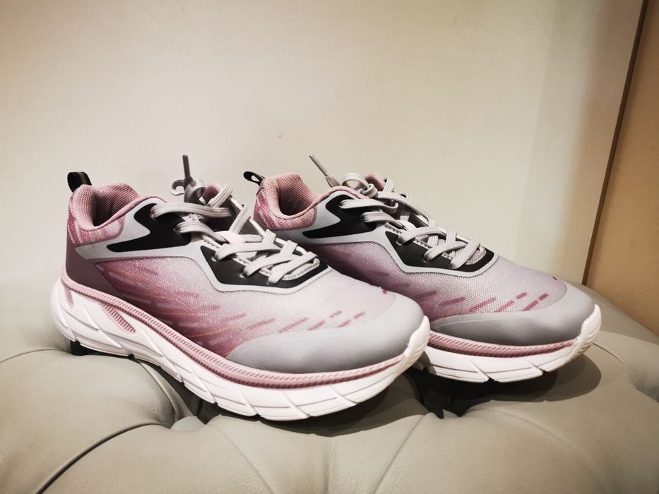 Buty sportowe 39 rozmiar