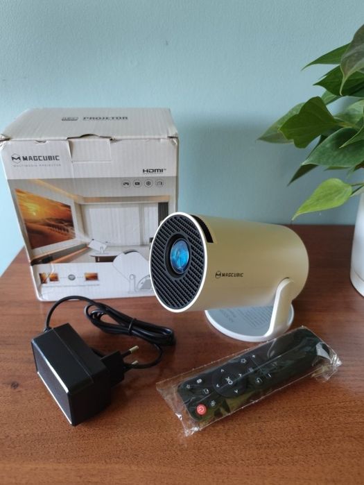 Przenośny projektor smart tv Android 11 kino domowe hy300 pro 2025