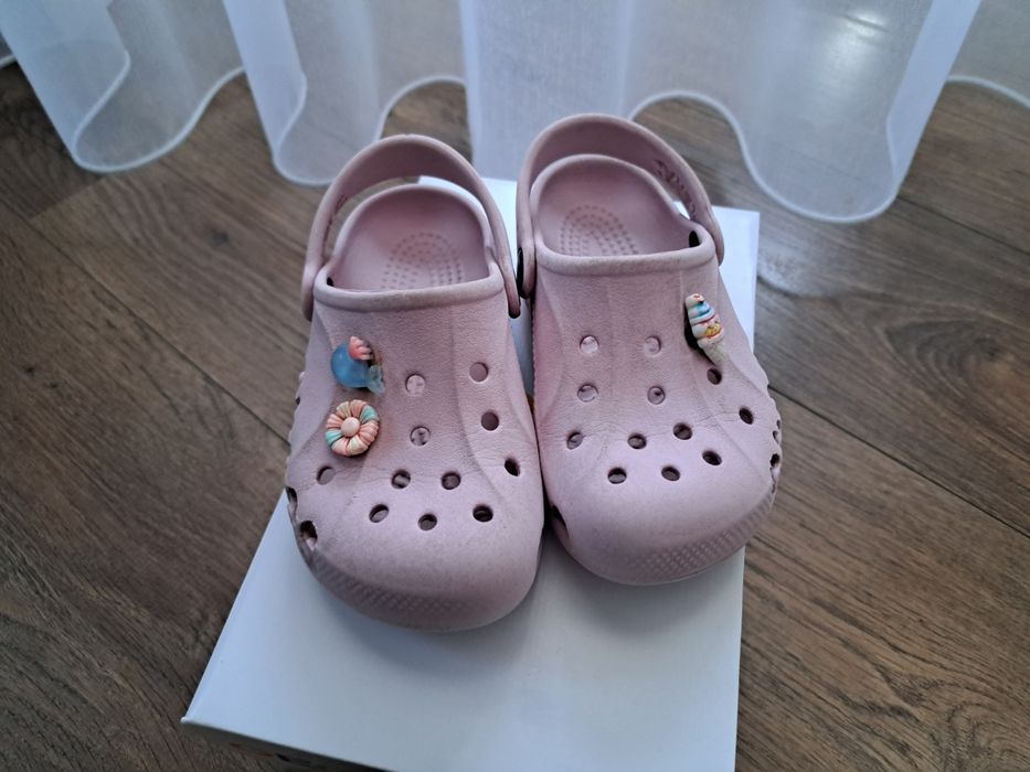 Sandałki crocs C 11 klapki r. 28