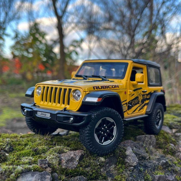 Металева Колекційна модель 1:24 Jeep Wrangler з підсвіткою фар, звуком