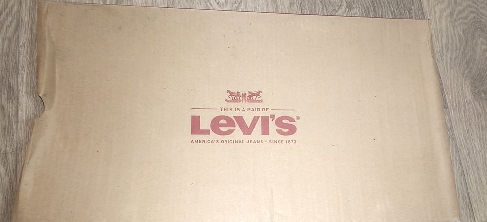 Чоловічі кеди levis 40-41 розмір