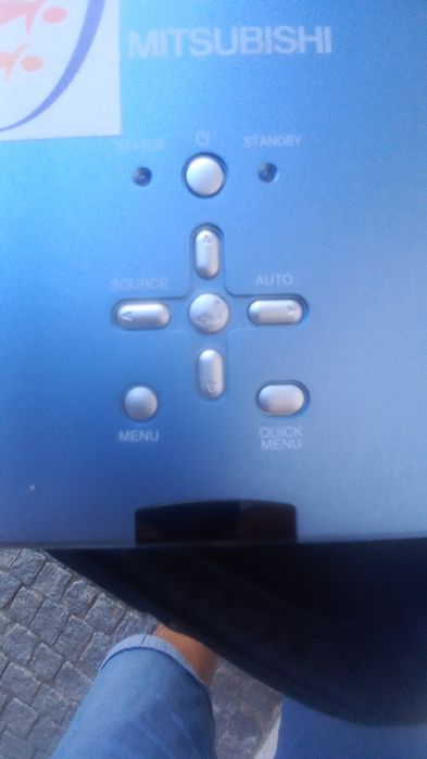 Projector Mitsubishi modelo XD50U