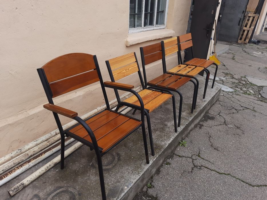 Столы стулья шатры зонты