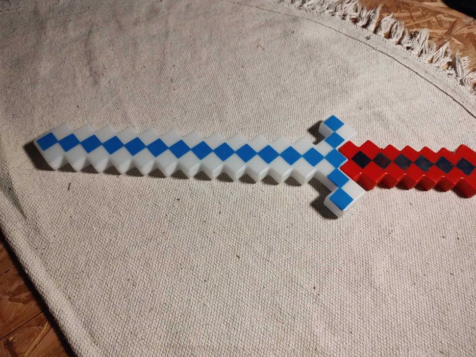 Miecz świecący Minecraft