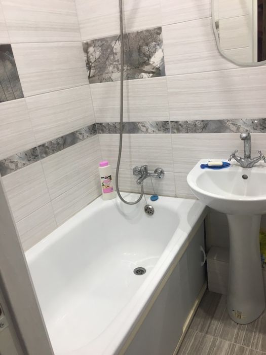 Посуточно почасово  квартира на 4 Заречном Академия Полиции Терра 44