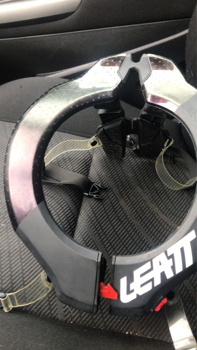 Leatt brace cervical enduro motocross protecao pescoço btt