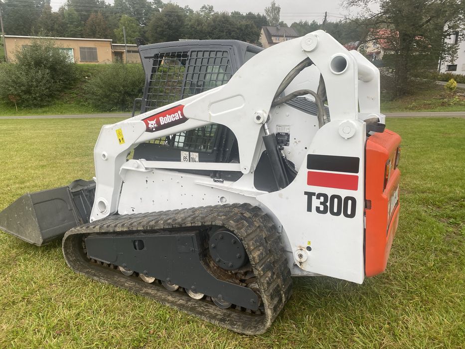Bobcat T 300 świeżo spr Francji 3500MG masa 4600 kg