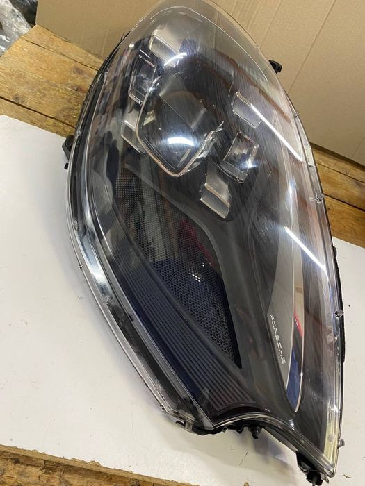 Macan 95b фари turbo gts full led до рестайл