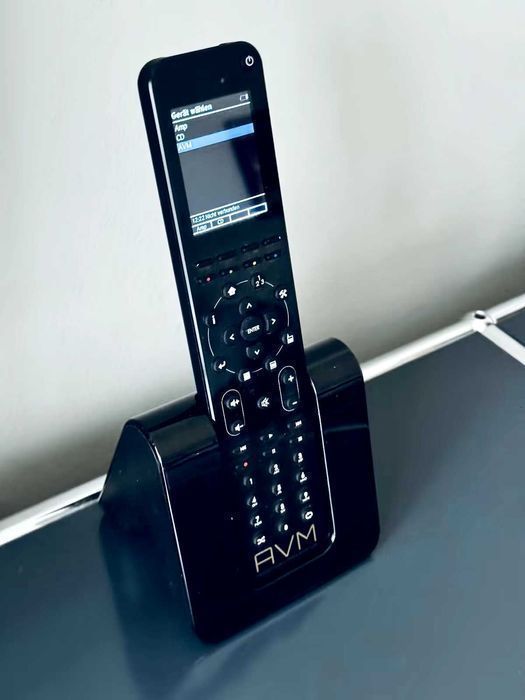 AVM CS 2.2 — CD+стример+ЦАП+усилитель+фоно+FM в одной коробке ℹ️ 165 Вт класс D Hypex, двойной ЦАП до 192/24, пульт RC9 | Мальш, Германия, идеал