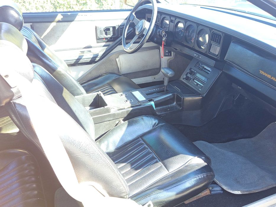 Pontiac Firebird Trans-am 1984 5.0 v8