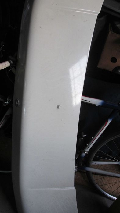 Maska przód Mercedes 207-410