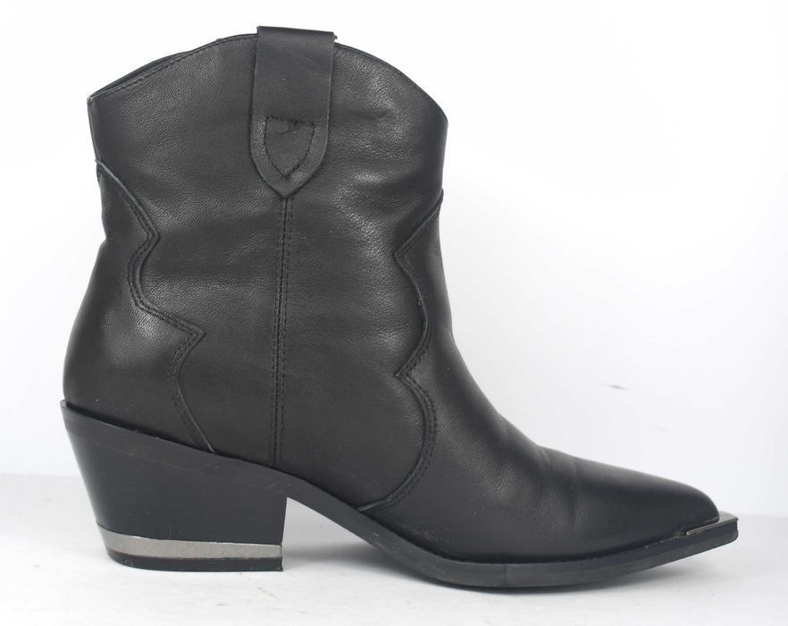 Używane kowbojki Alma en Pena roz. 37