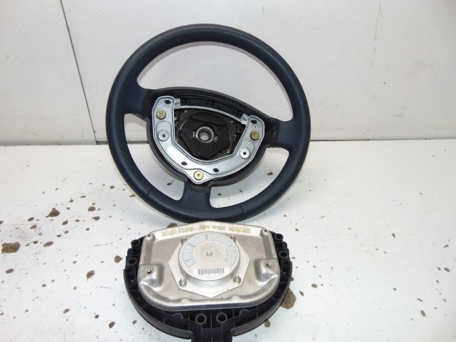 Mercedes a140 class A volante com airbag