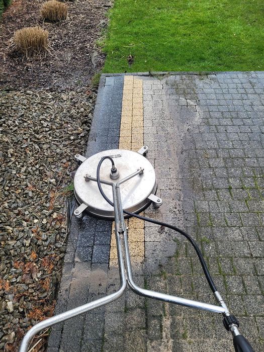 Czyszczenie kostki brukowej//Elewacji//dachu