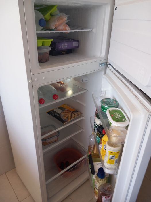 Frigorífico TEKA FTM240 F 2 PORTAS