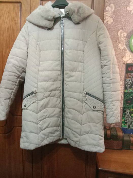 Куртка женская, б/у 52 р. Цена 1000