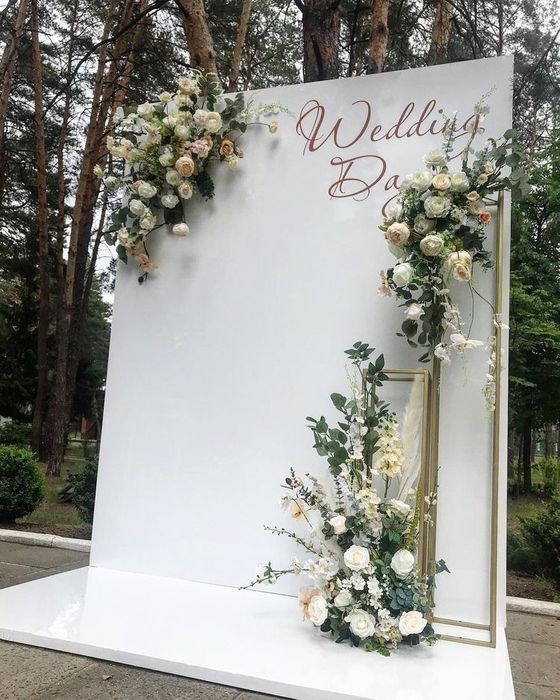 Весільна фотозона