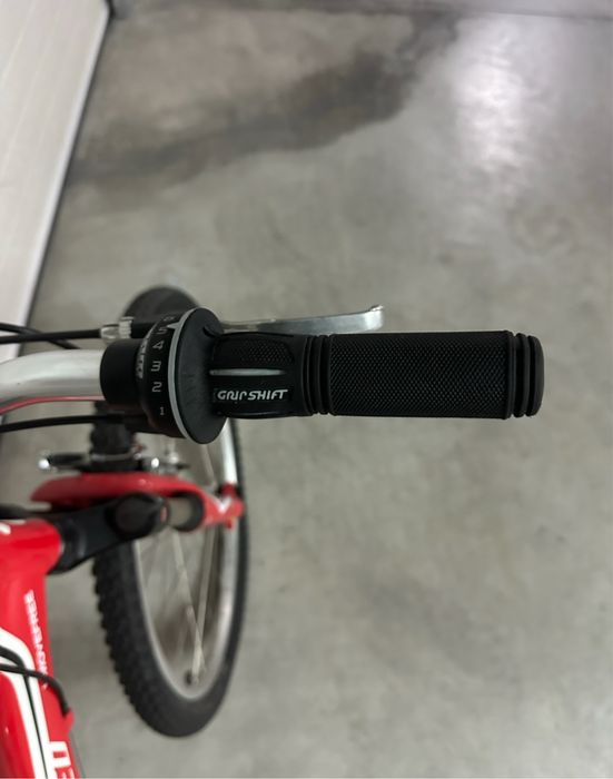 Bicicleta Specialized tamanho S  NOVA