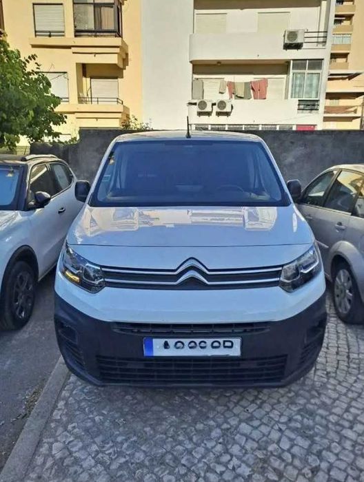 Vendo carrinha Citroen Berlingo XL 1.5 BlueHDi 102cv longa 2021 3Lug.