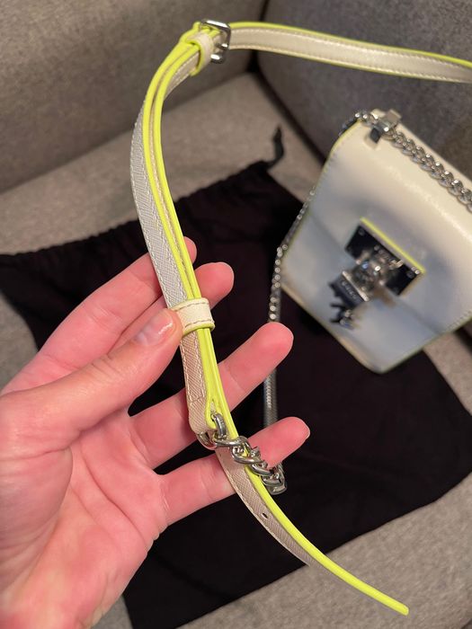 Жіноча сумочка DKNY crossbody