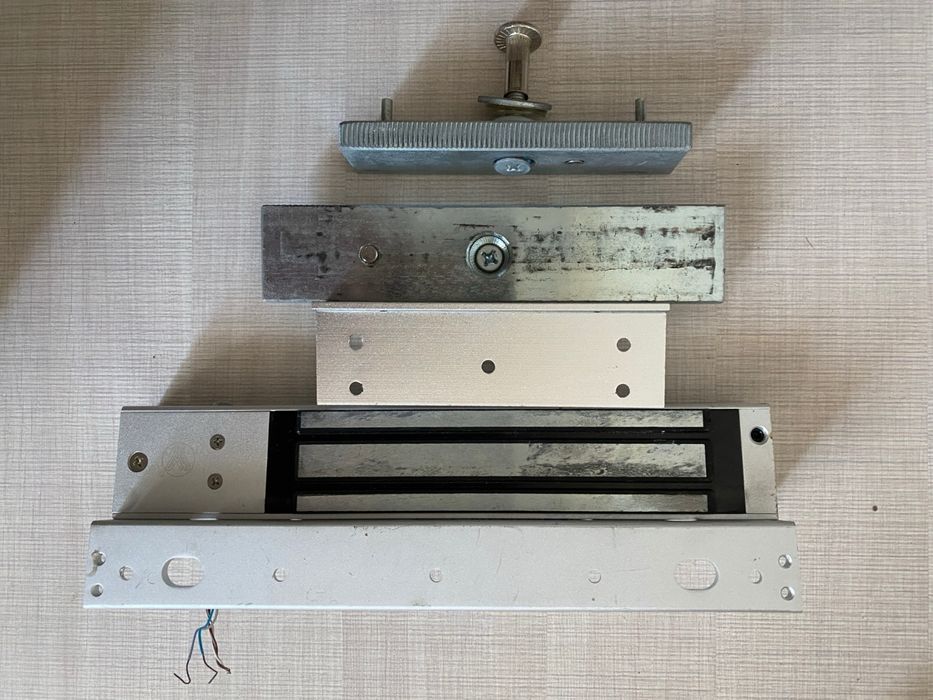 Елєктромагнітний замок ATIS - 400грн