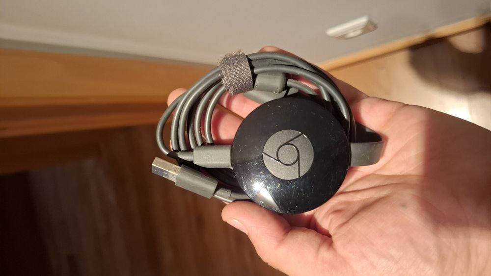 Tv 32 oferta Chromecast para partilha de conteúdos mobile