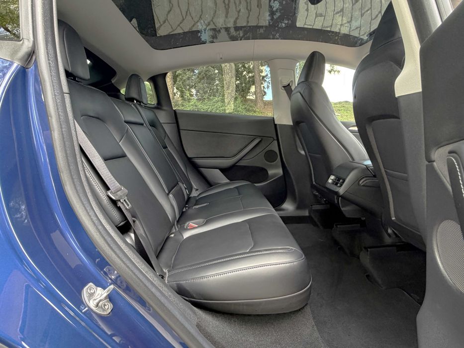 Tesla Model Y — fotografia 9