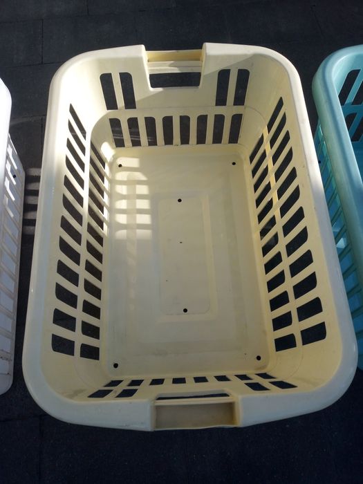 Koszyki kosze plastikowe skrzynki używane
