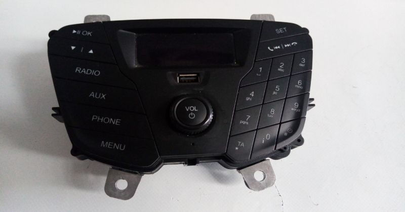 Rádio / auto-rádio FORD Transit Courier I