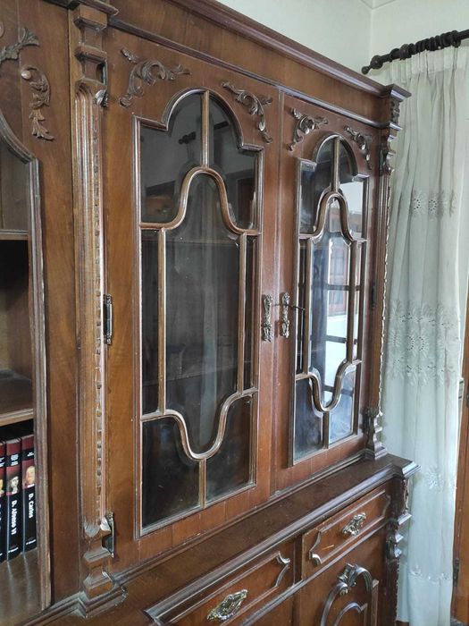 Cristaleira / Armário para Sala