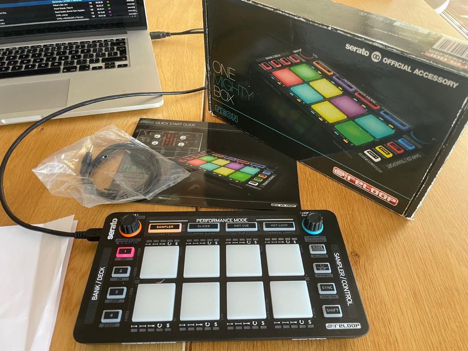 Reloop Neon kontroler SeratoDj