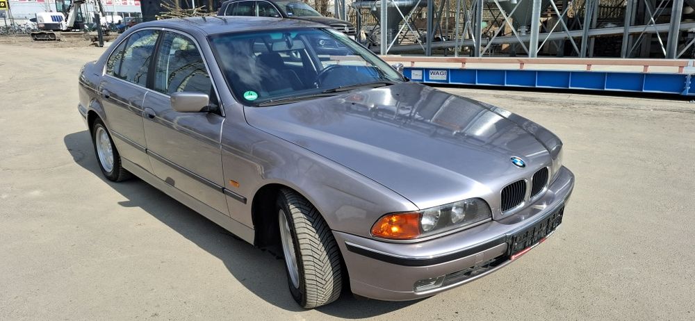 BMW E39 523i 2.5 170Km