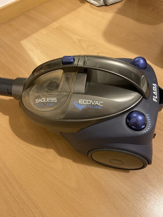 Aspirador Flama Bagless