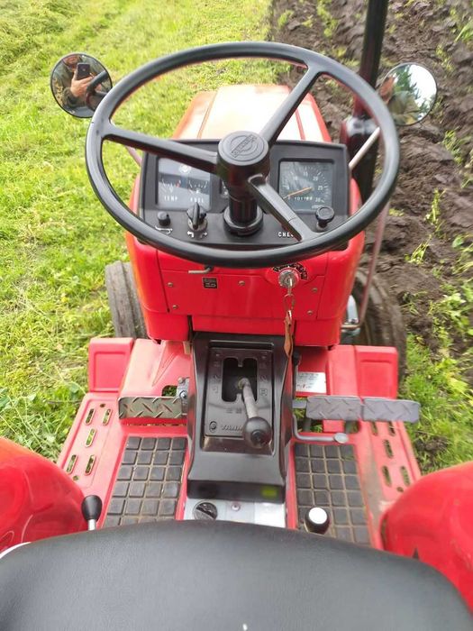 Трактор Yanmar Японія