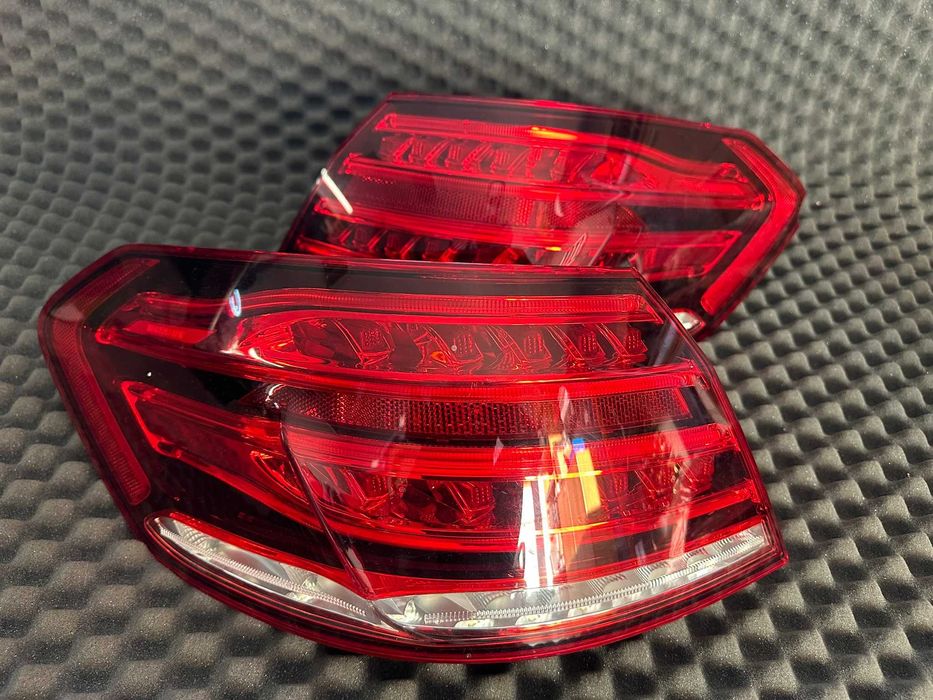 Mercedes W212 lampy tył lewa prawa