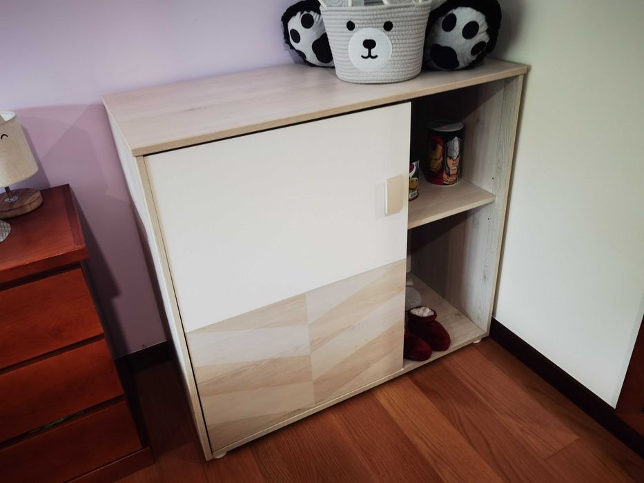 Berço e comoda de bebé